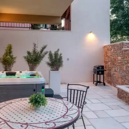 Apartment A3 with Jacuzzi
